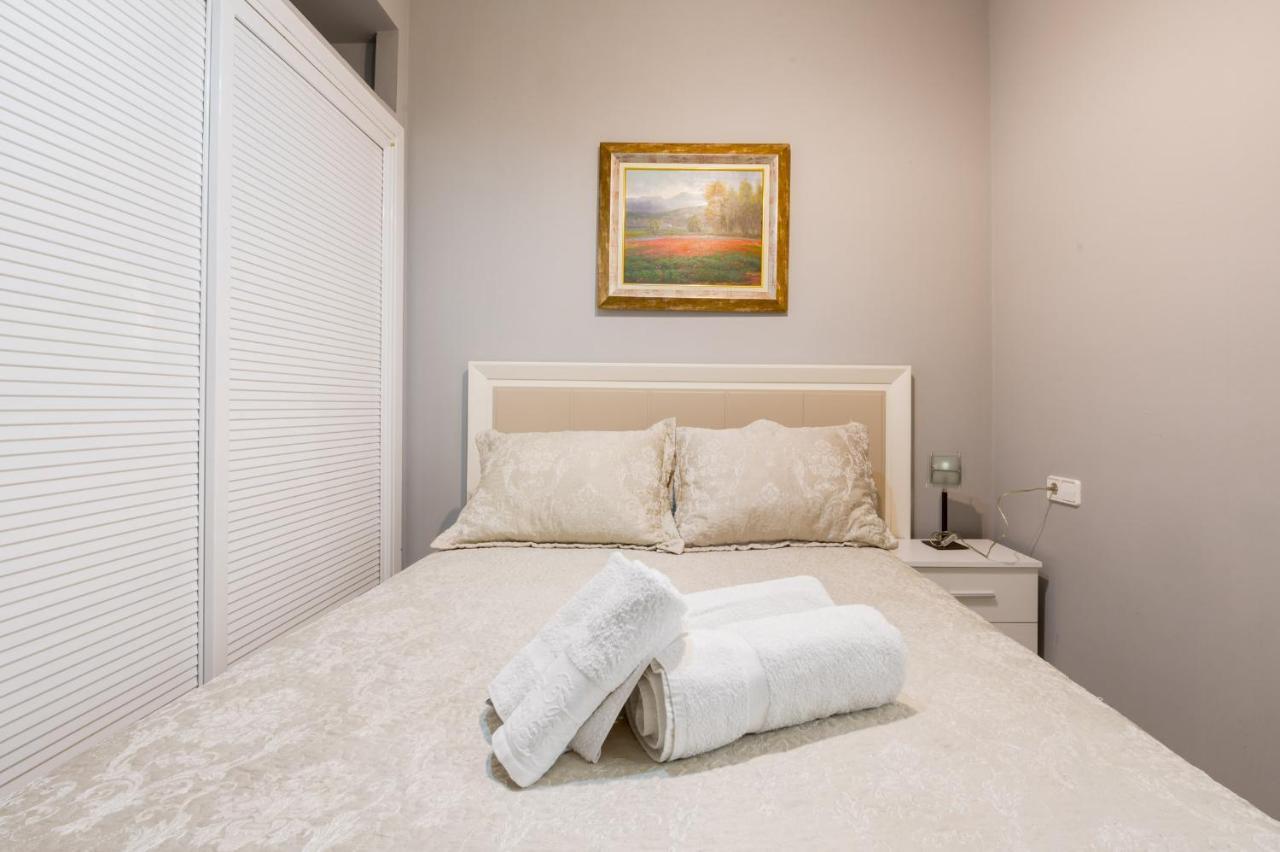 Precioso Apartamento En Triana Севілья Екстер'єр фото